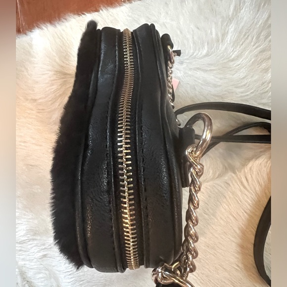 Juicy Couture Los Angeles NWT Black Liquorice Faux Fur Rhinestone Crossbody - Picture 5 of 9